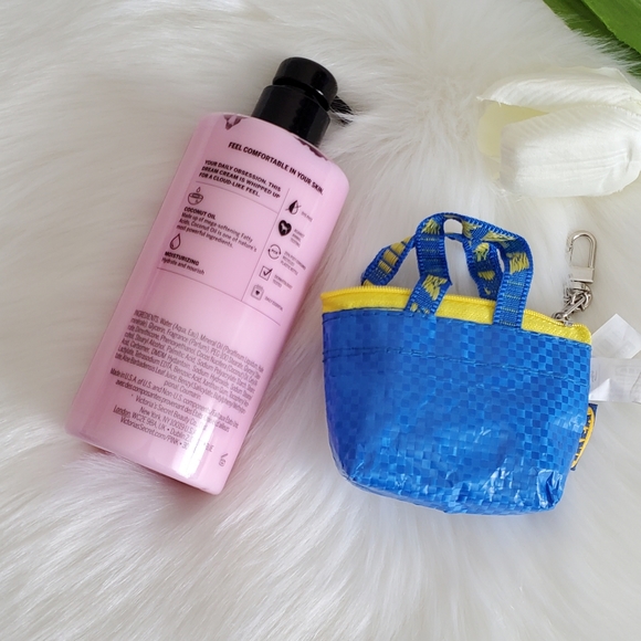 VS PINK LOTION + IKEA KEYCHAIN 😍 - Picture 3 of 6